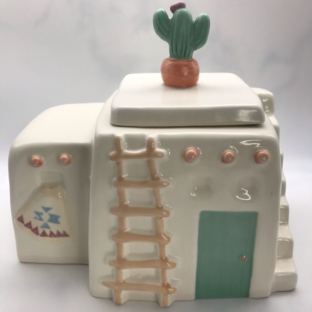 Vintage TREASURE CRAFT Cactus Adobe House Southwest Desert Cookie Jar